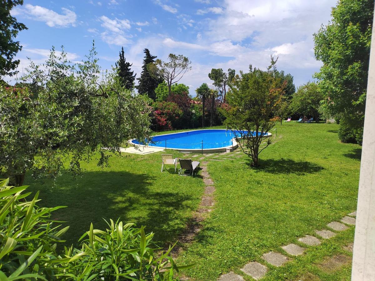 Ferienwohnung Darina - Immobiliare Azzurra Lazise Exterior foto