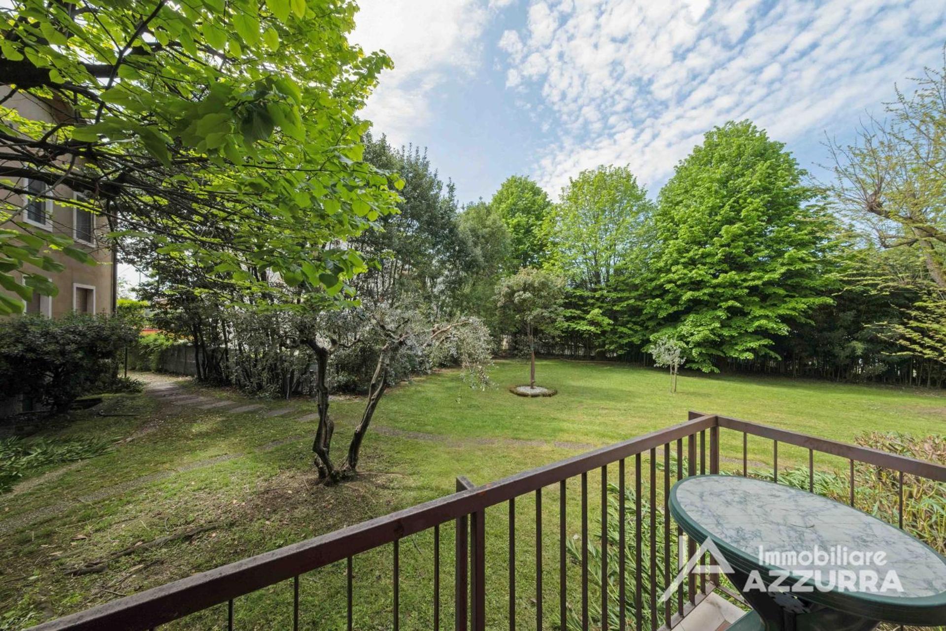 Ferienwohnung Darina - Immobiliare Azzurra Lazise Exterior foto